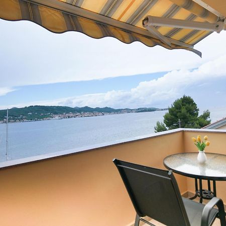 Apartments Osljak Preko Dış mekan fotoğraf