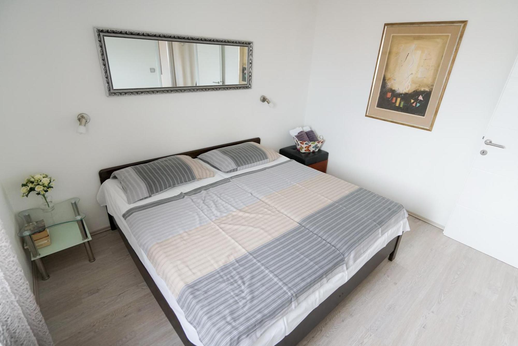 Apartments Osljak Preko Dış mekan fotoğraf
