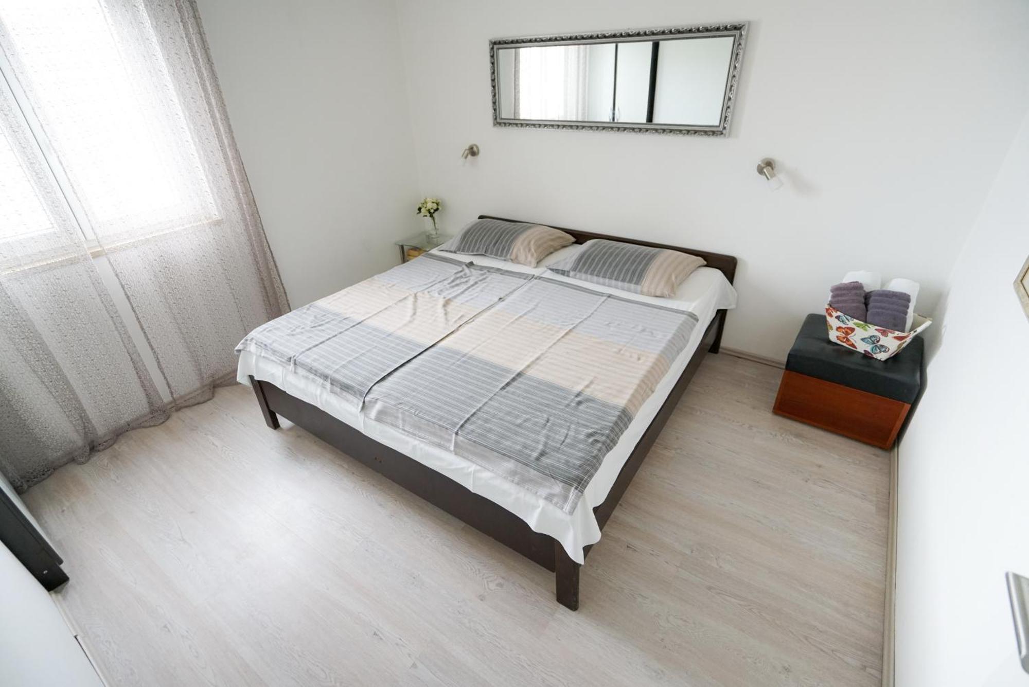 Apartments Osljak Preko Dış mekan fotoğraf