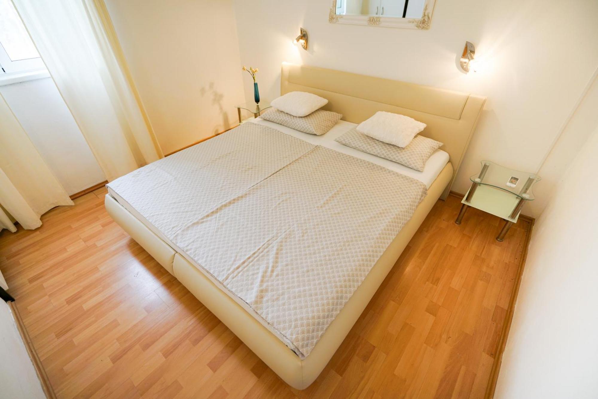 Apartments Osljak Preko Dış mekan fotoğraf