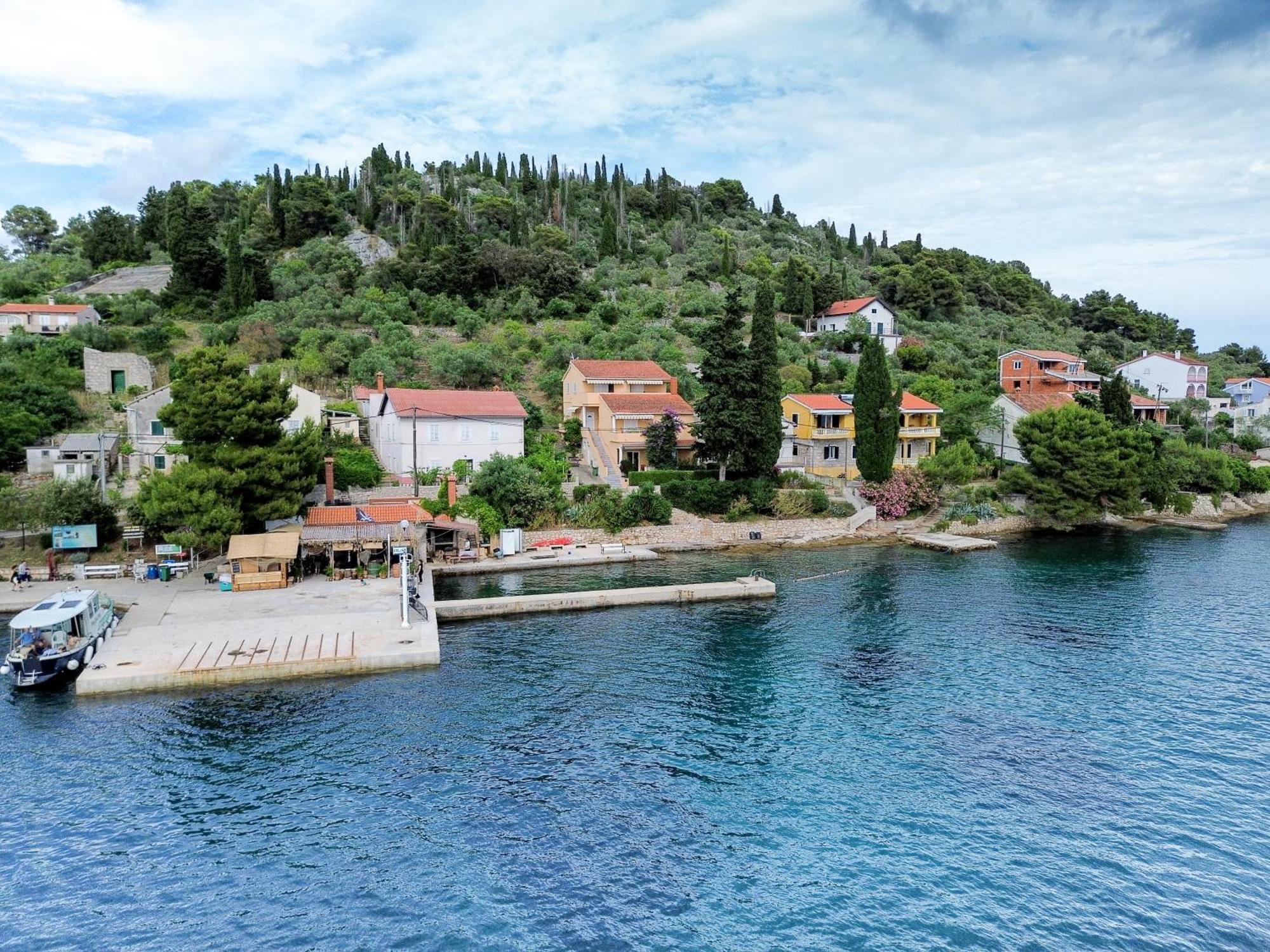 Apartments Osljak Preko Dış mekan fotoğraf