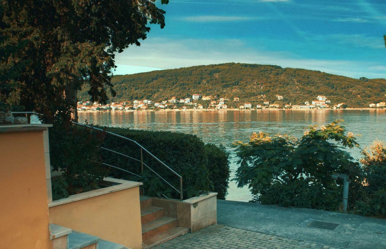Apartments Osljak Preko Dış mekan fotoğraf